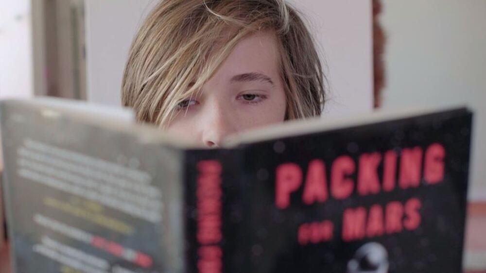 avenues_ny_book-packing-mars